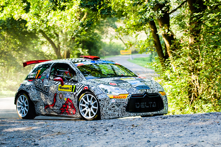 10 let fotografem české rally