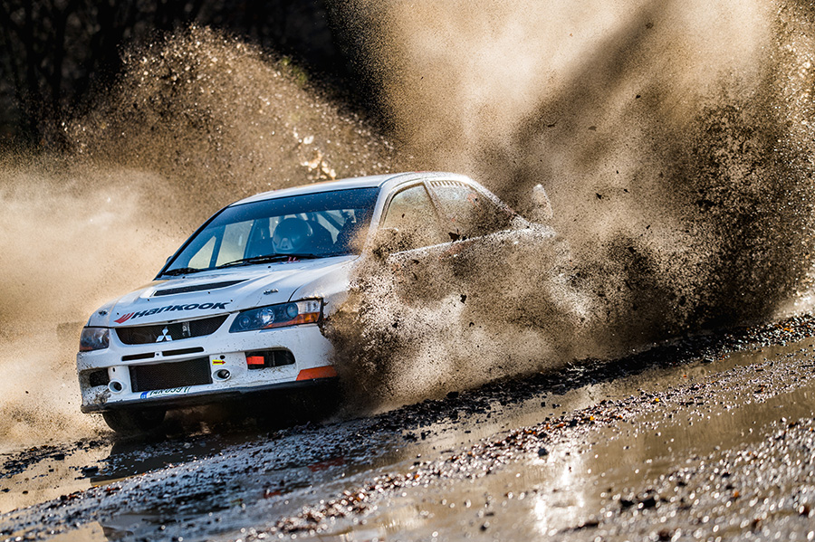 10 let fotografem české rally